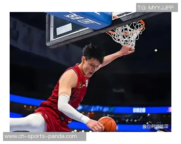 媒体人认为曾凡博不应被特别对待上场时间应适度减少