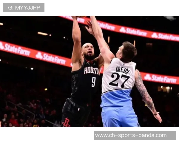 克莱首节火力全开9投5中三分球6投3中轻松斩获14分2篮板1助攻